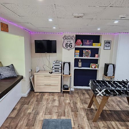 Ground Floor Apartment Up To 6 Guests With Games Chill Out Room Scarborough Zewnętrze zdjęcie