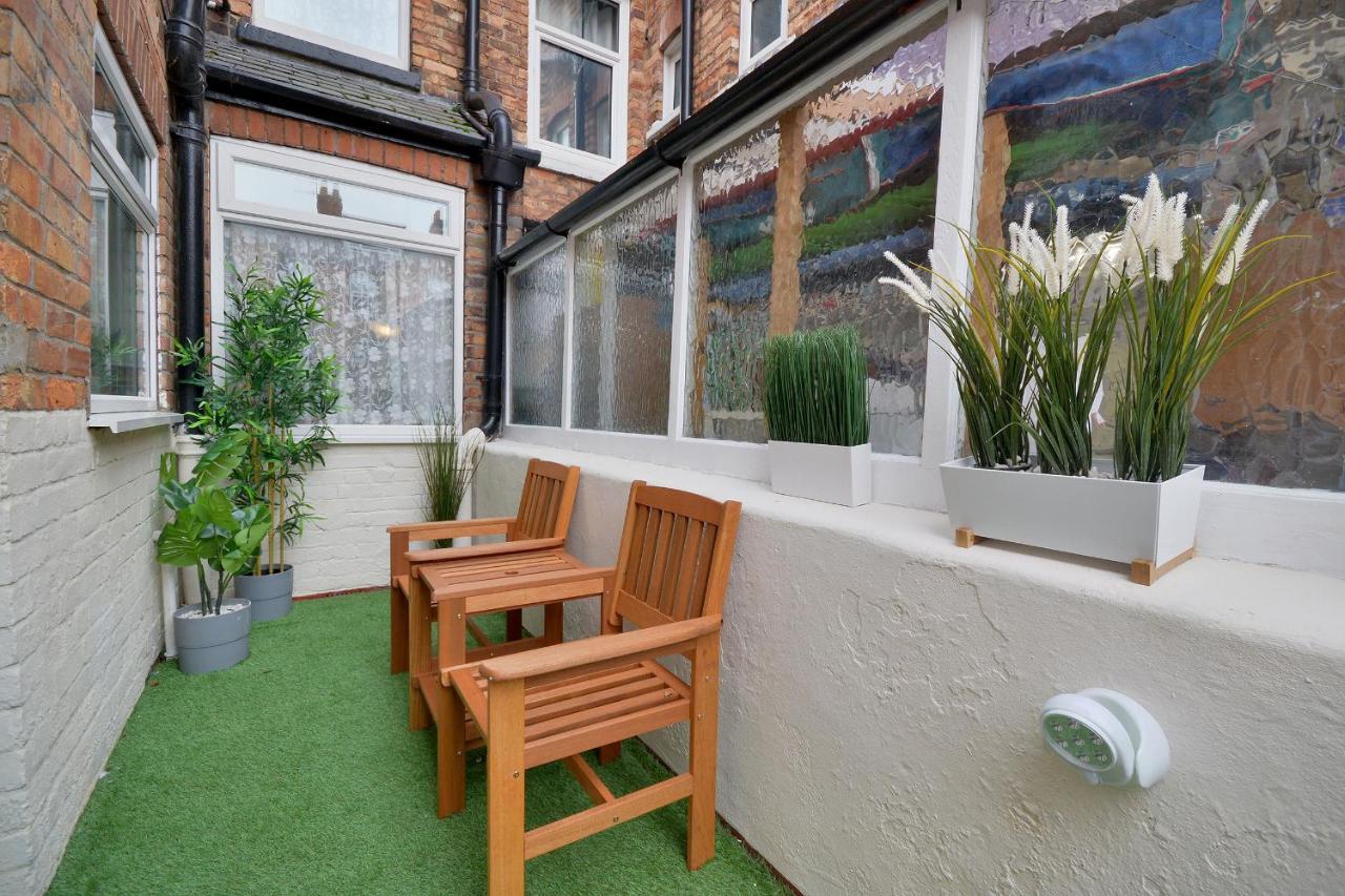 Ground Floor Apartment Up To 6 Guests With Games Chill Out Room Scarborough Zewnętrze zdjęcie