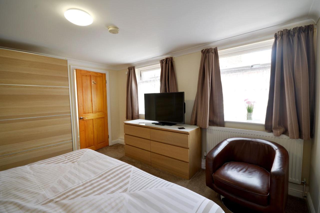 Ground Floor Apartment Up To 6 Guests With Games Chill Out Room Scarborough Zewnętrze zdjęcie