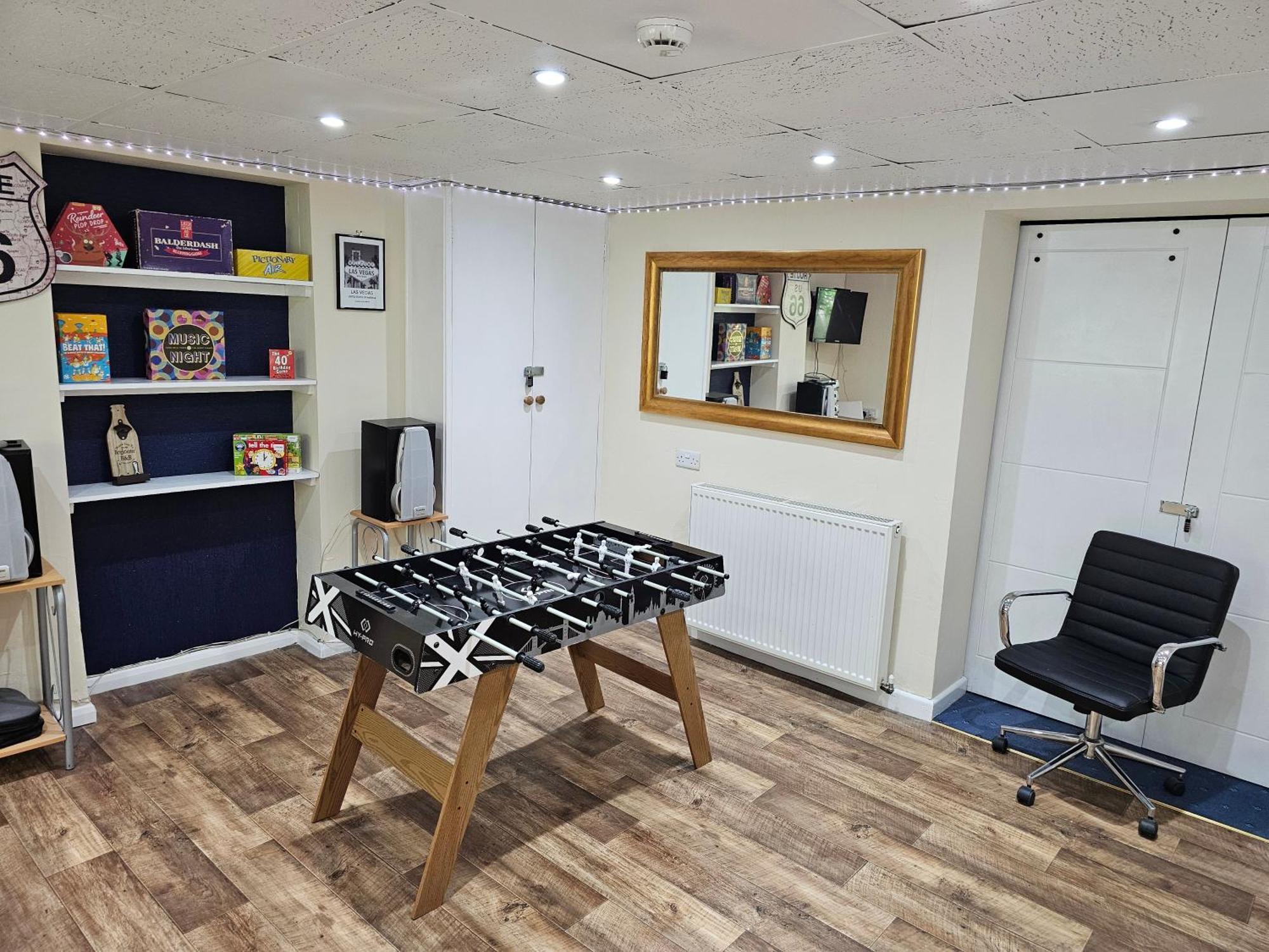 Ground Floor Apartment Up To 6 Guests With Games Chill Out Room Scarborough Zewnętrze zdjęcie